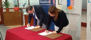 Servicio de Salud adquirirá equipos portátiles para rondas médicas tras convenio con el GORE
