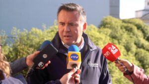 Radonich pide medidas para agilizar el cruce de Monte Aymond