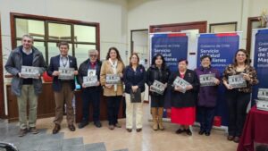 “Historias bajo la Escarcha”, un libro que rescata la memoria histórica del sector salud