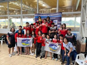 Deportistas preparados para el “Campeonato Internacional 20 años Club de Natación Punta Arenas”