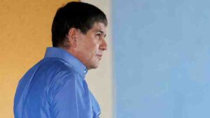 Abren sumario a hija de Monsalve por posible emisión de licencia médica irregular al exsubsecretario