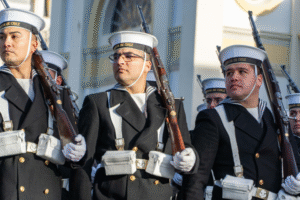 Armada encabezó desfile por las Glorias Navales