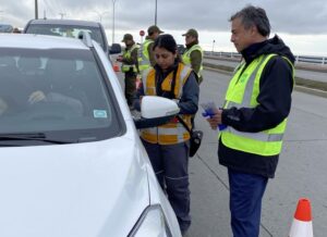 En medio de fiscalización detienen a sujeto con orden pendiente por manejar ebrio