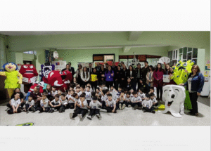 Adultos e infantes dijeron juntos: ¡No al Trabajo Infantil!
