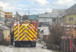 Bomberos evitó que quema de basura se propague