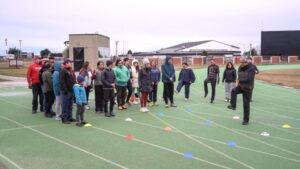 Capacitación de atletismo escolar reunió a más de 40 participantes en Punta Arenas