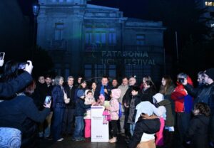 Más de 5 mil personas dieron el vamos al Festival de la Luz en Punta Arenas