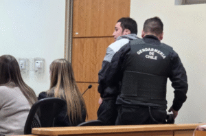 A la cárcel sujeto que cometió robo con violencia frente a cuartel de la PDI