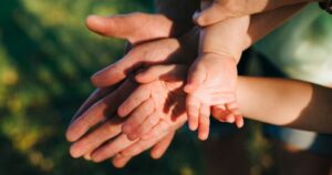 Adopción en Magallanes: 20 familias  esperan entregar amor