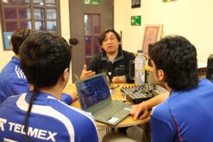 Integrantes del centro de cumplimiento juvenil dan vida a entretenidos podcast