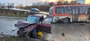 Arresto domiciliario total para chofer de micro que drogado ocasionó accidente