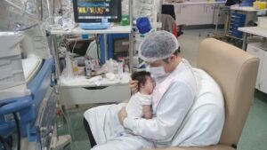 UPC Neonatal de Hospital Clínico conmemoró trigésimo segundo aniversario