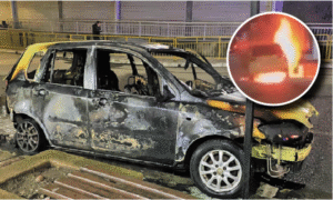 Maniobras temerarias de conductor terminaron con vehículo en llamas