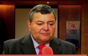 Muere Rodolfo Herrera Llantén, histórico presentador televisivo e icónica voz de la radio chilena