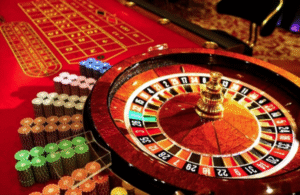 Más de un centenar de funcionarios del Servicio de Salud habrían asistido a casinos de juego con licencia médica