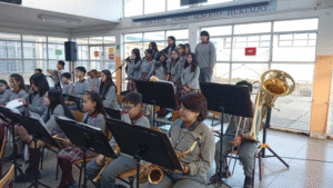 Escuela Padre Hurtado recibirá recursos para renovar instrumentos de música