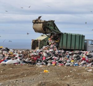 Punta Arenas enfrenta crisis por colapso de su vertedero municipal