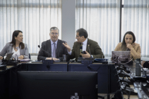 Superintendente visitó UMAG por desafíos de modernización