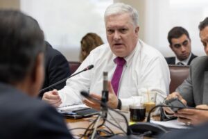 “El Gobierno debe explicarle con claridad a la ciudadanía las razones y criterios que tuvo para adoptar los ajustes”