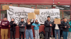 Estudiantes de Medicina se manifestaron en la UMAG