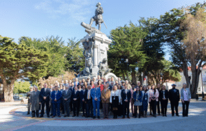 60 diplomáticos abordan el futuro de la ciencia y logística de la Antártica