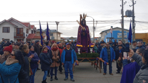 Con masiva procesión se celebraron los  25 años en Magallanes de Jesús Nazareno