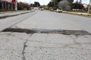 Presentan proyecto para facilitar reparación de calles por parte de los municipios