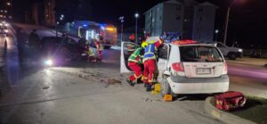 Fuerte colisión en Punta Arenas deja a una mujer lesionada