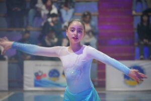 Muestra municipal de patinaje artístico congregó a más de mil personas