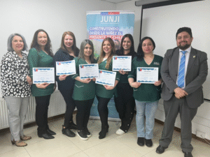 Once educadoras de Junji acreditadas en nivel de expertas tras evaluar su desempeño