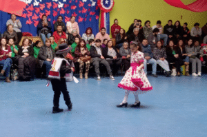 Convocan a estudiantes a participar de campeonato de cueca