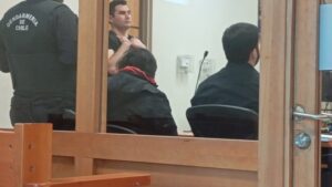 Formalizan a sujeto que agredió y amenazó a dueña de casa que lo acogió en su vivienda