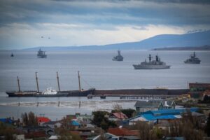Armada de Chile invita a presenciar desfile costero de unidades navales
