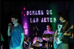 Velada Musical en el Colegio Charles Darwin