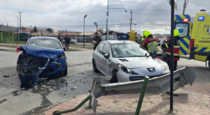 Fuerte accidente en Salvador Allende con Eusebio Lillo dejó a dos lesionadas