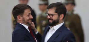 Ministro de Energía defiende gestión tras error en cuentas de la luz