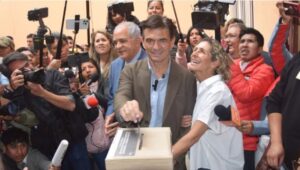 EE.UU. y ocho países latinos ofrecen su apoyo para “estabilizar” la economía de Bolivia
