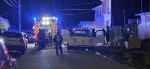 Incendio en camión movilizó a personal de Bomberos en calle Llacolén