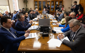 Municipios y regiones alertan por recortes y tensiones con el Gobierno