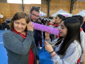 Susurradores natalinos en honor a Gabriela Mistral se lucieron en la “Feria Vendaval”