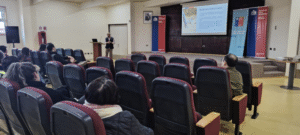 Seremi de Salud realiza taller de tenencia responsable de mascotas en Puerto Natales