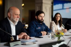 Boric defiende a los trabajadores públicos tras polémica frase sobre “parásitos del Estado”