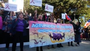 Salud asegura que reforzará Oncología con tres nuevos especialistas hasta 2028