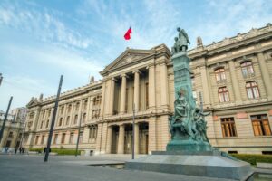Suprema no da certeza de que Vivanco sea la única ministra con prácticas irregulares