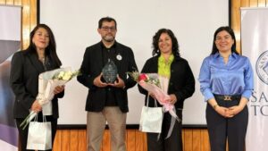 Santo Tomás conmemora los cien años del trabajo social con seminario sobre salud mental