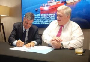 Senadores exigen Mapa Tricontinental en tamaño real e inversiones vitales en la Antártica