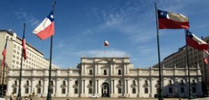 Stock de deuda bruta del Gobierno Central roza el 42,7% del PIB, máximo en 34 años