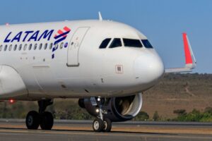 Sindicato de Pilotos de Latam logra acuerdo y finaliza la huelga