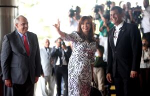 Confiscan bienes de Cristina Fernández