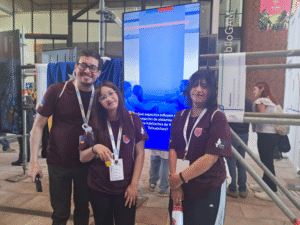 Estudiantes y docentes magallánicos presentaron proyectos científicos en Santiago